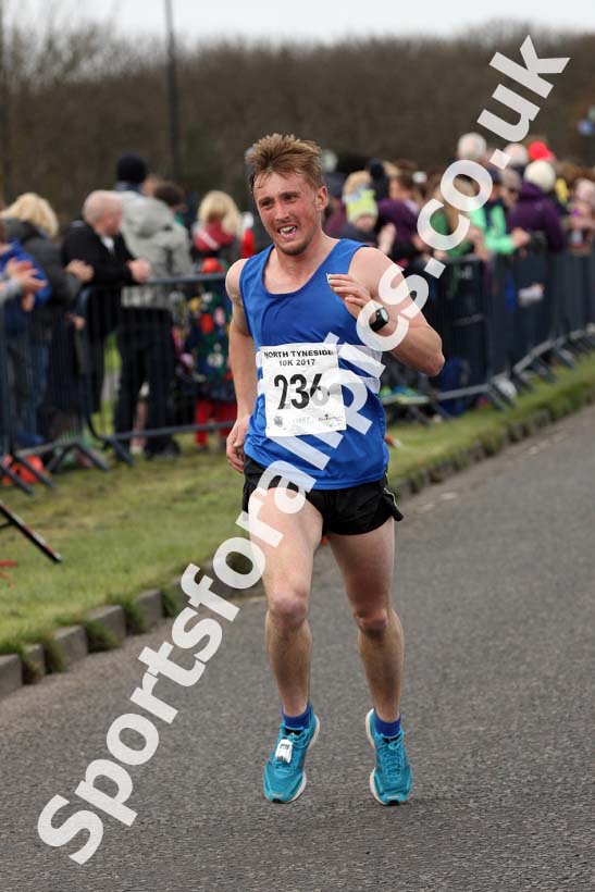 North Tyneside 10k Road Race, Whitley Bay. Photo: David T. Hewitson/Sports for All Pics